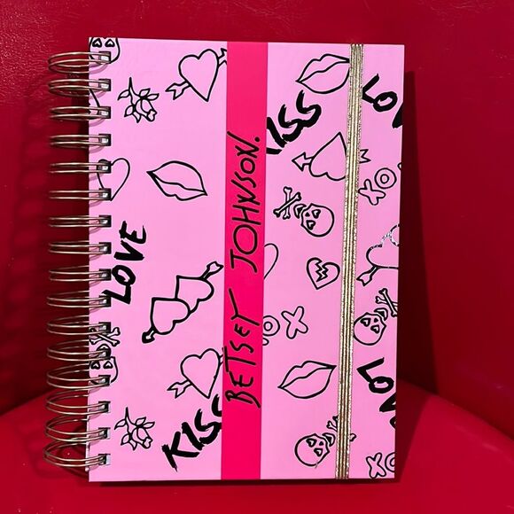 New Betsey Johnson notebook - Picture 1 of 3